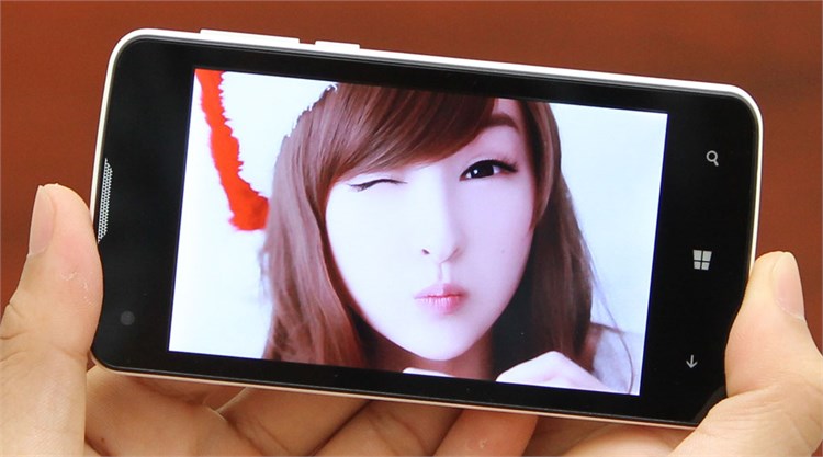 Điện thoại Q-Smart Storm W408