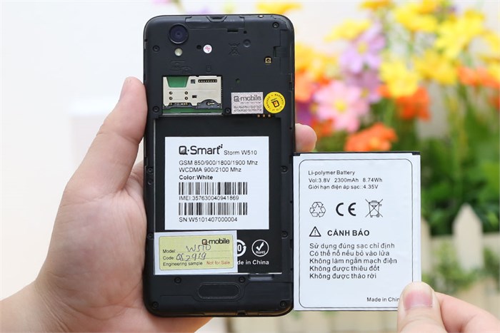 Điện thoại Q-Smart Storm W510