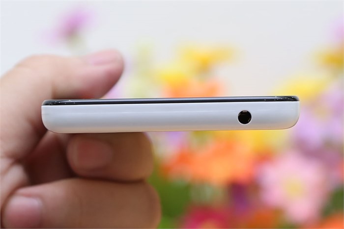 Điện thoại Q-Smart Storm W510