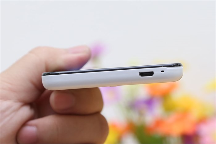 Điện thoại Q-Smart Storm W510