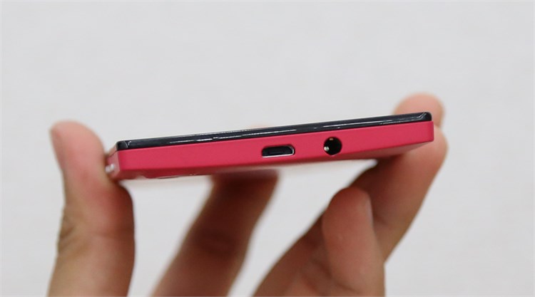 Điện thoại Mobiistar LAI 504C Màu Hồng