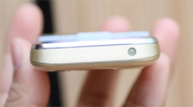 Điện thoại Mobiistar B238 Màu Vàng đồng