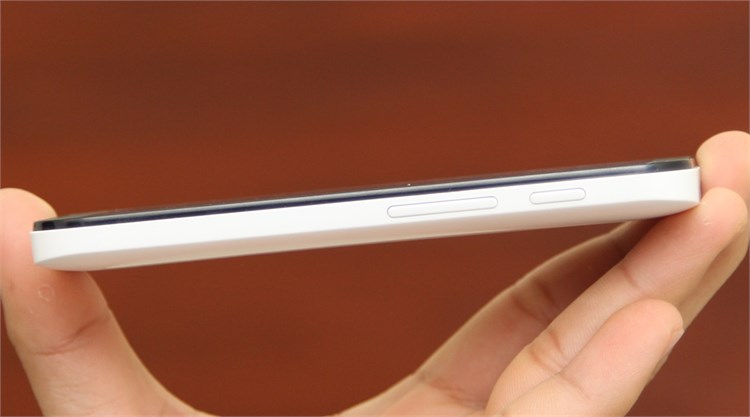 Điện thoại Q-Smart QS08