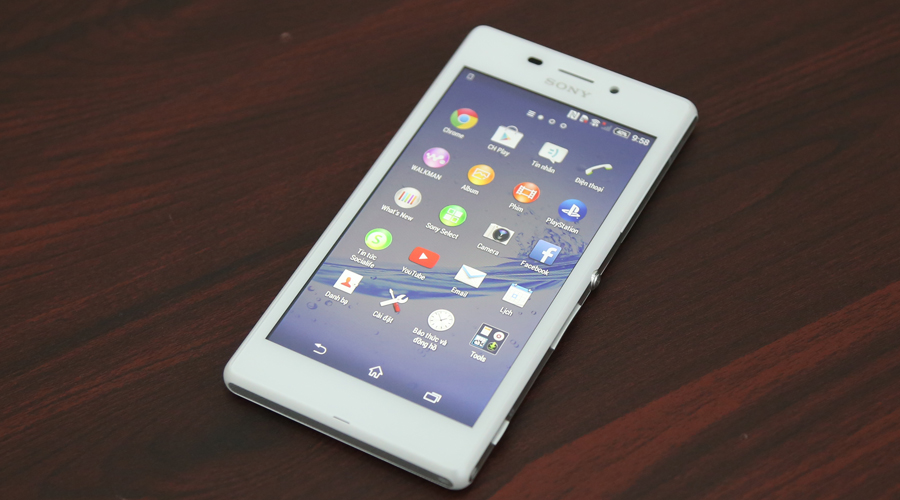 <p>M&agrave;n h&igrave;nh qHD 4.8 inch, tấm nền IPS, sử dụng c&ocirc;ng nghệ hiển thị chuy&ecirc;n nghiệp của Tivi Sony mang lại g&oacute;c nh&igrave;n rộng, m&agrave;u sắc trung thực</p>