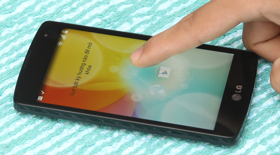 <p>86.000 kiểu bảo mật với Knock Code gi&uacute;p dữ liệu được bảo vệ an to&agrave;n hơn</p>