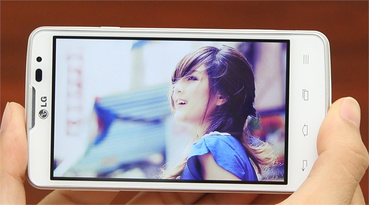 Điện thoại LG L60