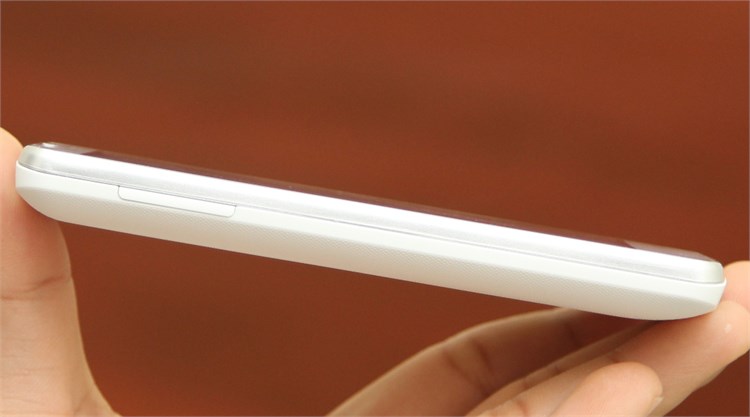 Điện thoại LG L60