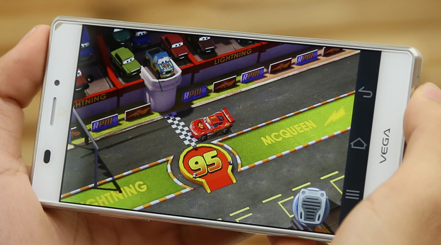 <p>Chơi game, lướt web, chạy đa nhiệm kh&ocirc;ng ch&uacute;t trở ngại với bộ xử l&yacute; 4 nh&acirc;n RAM 2 GB</p>