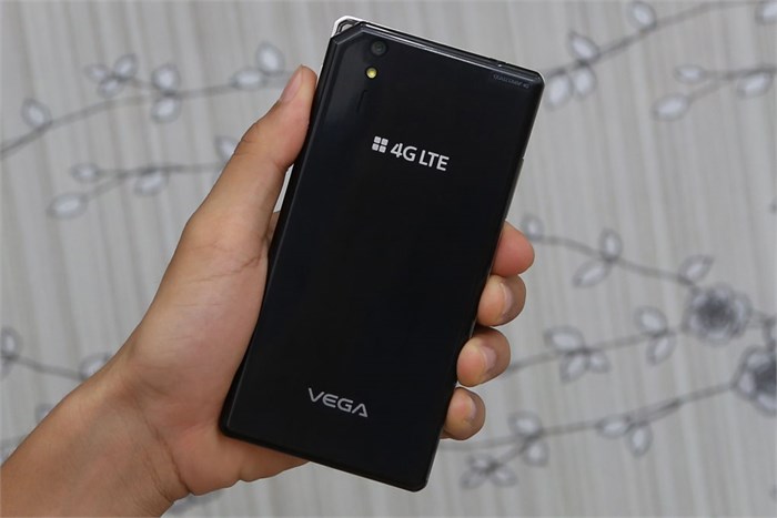 Điện thoại Pantech Vega Iron A870S