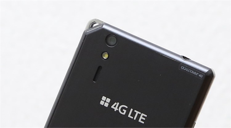 Điện thoại Pantech Vega Iron A870S