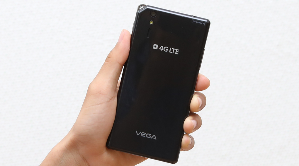 Điện thoại Pantech Vega Iron A870S