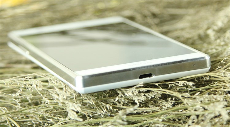 Điện thoại Pantech Vega Iron A870S