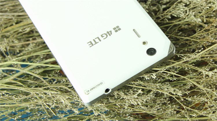 Điện thoại Pantech Vega Iron A870S