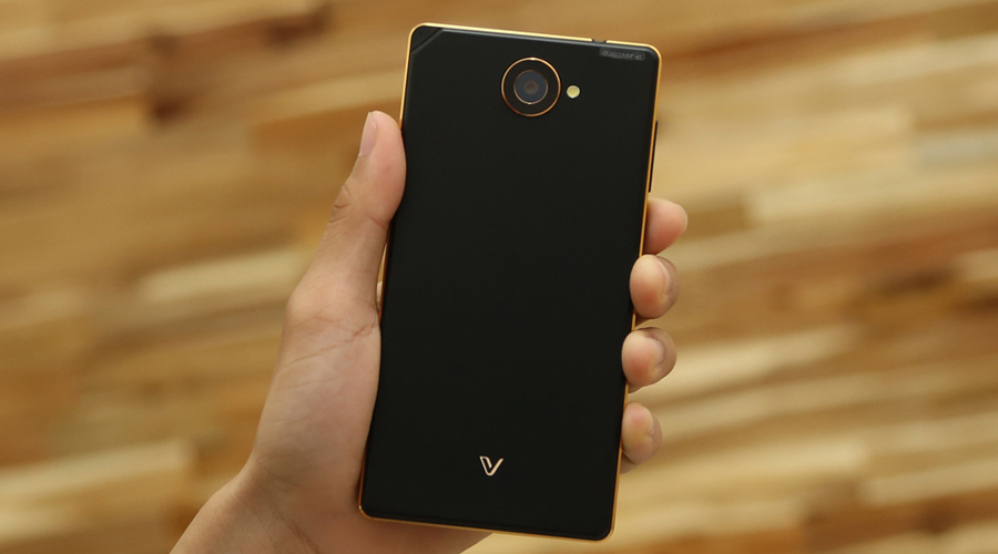 <p>Camera 13 MP hỗ trợ đ&egrave;n Flash LED cho khả năng chụp ảnh gi&agrave;u chi tiết, sắc n&eacute;t v&agrave; khả năng chụp thiếu s&aacute;ng tốt</p>