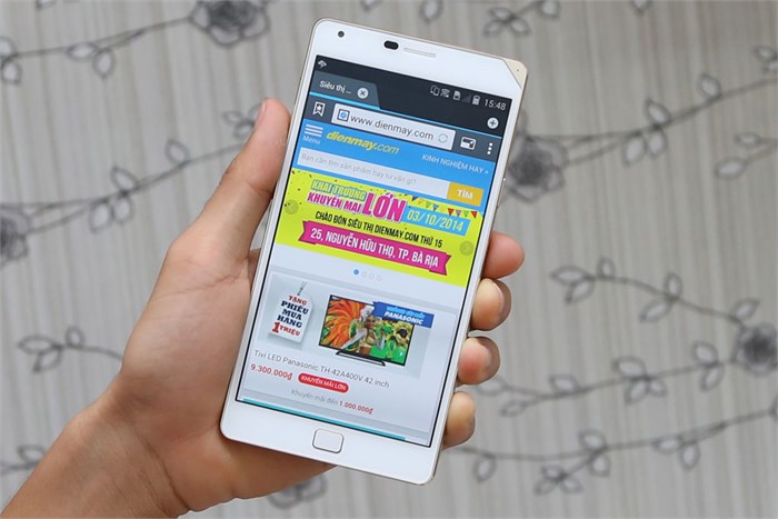 Điện thoại Pantech Vega Iron 2 A910S