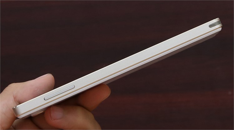 Điện thoại Pantech Vega Iron 2 A910S