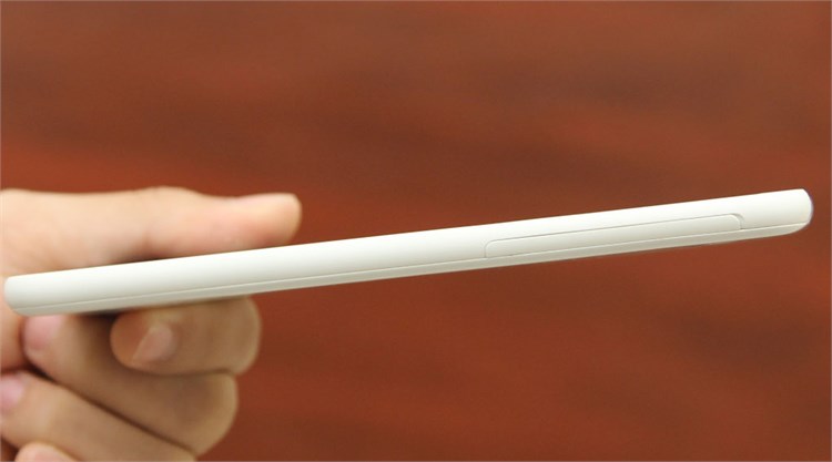 Điện thoại HTC Desire 816G Màu Trắng