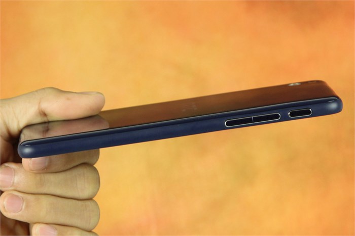 Điện thoại HTC Desire 816G Màu Xanh Dương