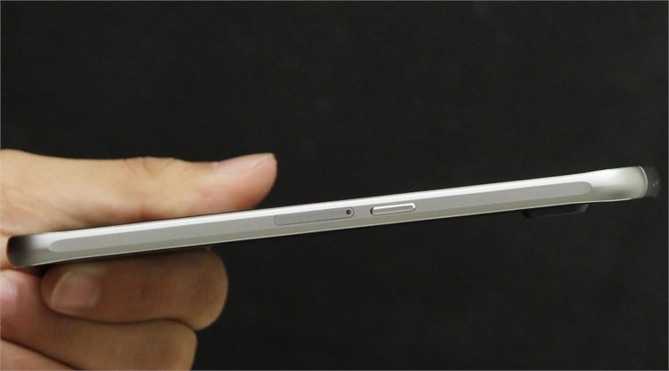 Điện thoại Samsung Galaxy S6 32GB