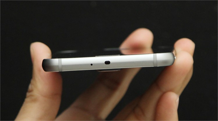 Điện thoại Samsung Galaxy S6 32GB