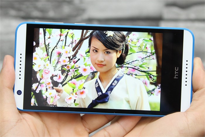 Điện thoại HTC Desire 820S