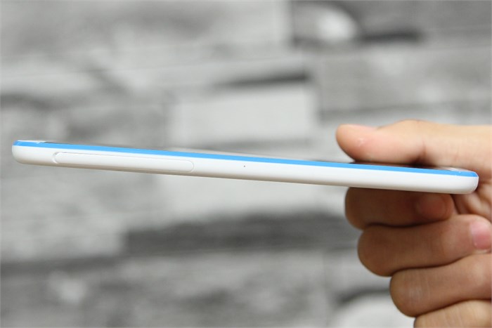 Điện thoại HTC Desire 820S