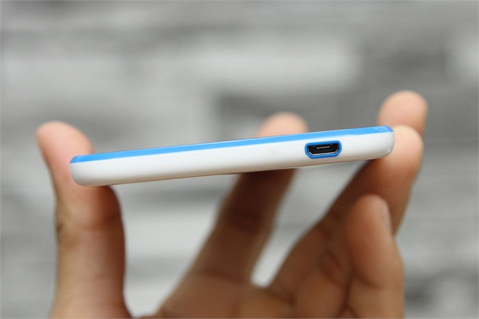 Điện thoại HTC Desire 820S