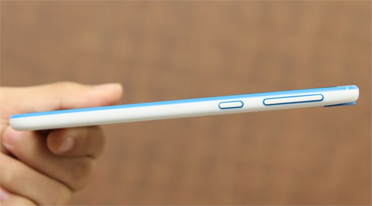 Điện thoại HTC Desire 820S