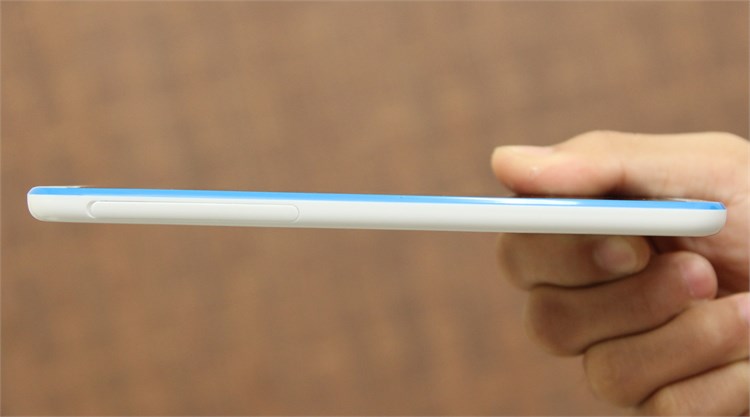 Điện thoại HTC Desire 820S