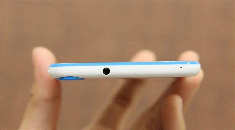 Điện thoại HTC Desire 820S