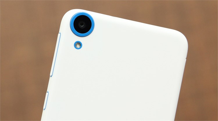 Điện thoại HTC Desire 820S