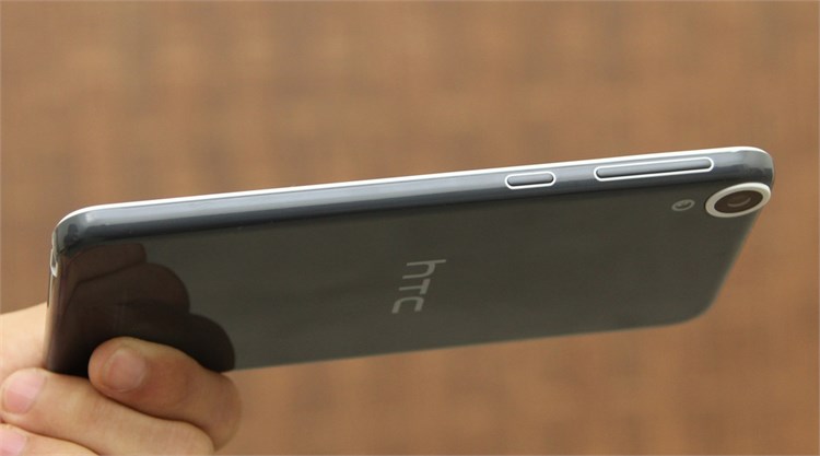 Điện thoại HTC Desire 820S