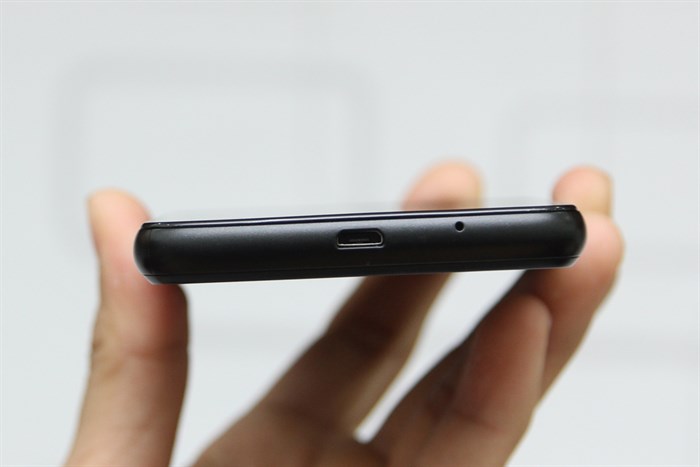 Điện thoại Philips V387