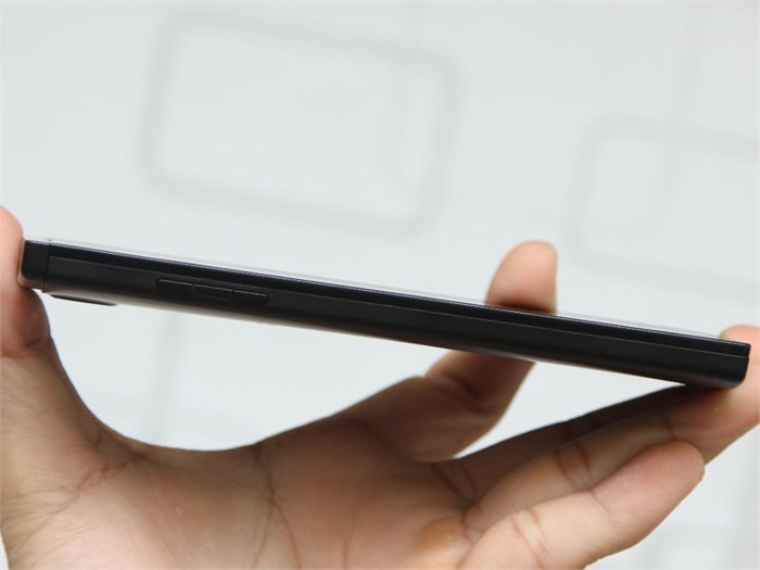 Điện thoại Philips S398