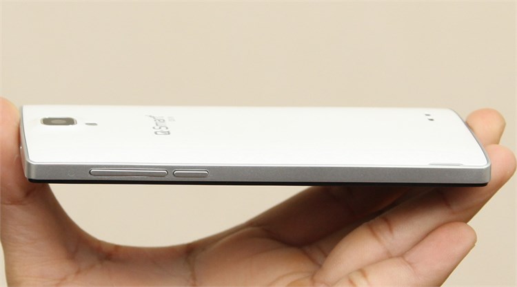 Điện thoại Q-Smart QS18