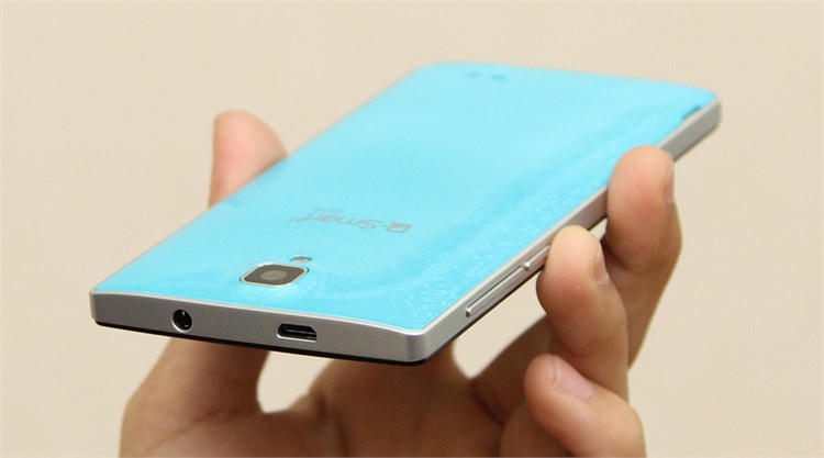 Điện thoại Q-Smart QS18