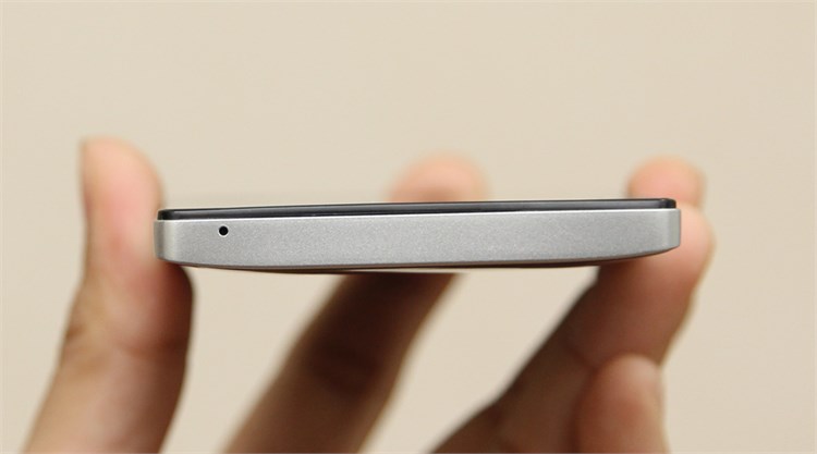 Điện thoại Q-Smart QS18