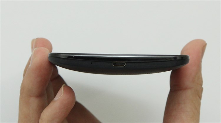 Điện thoại Asus Zenfone 2 2.3Ghz/4G/32G