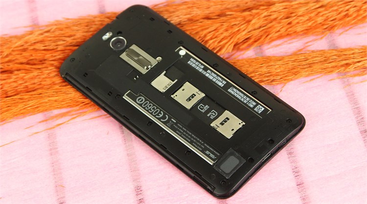 Điện thoại Asus Zenfone 2 2.3Ghz/4G/32G