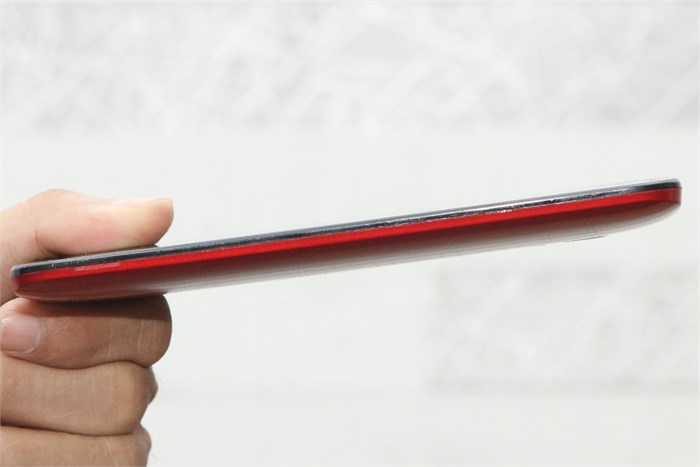 Điện thoại Asus Zenfone 2 2.3Ghz/4G/32G Màu Đỏ