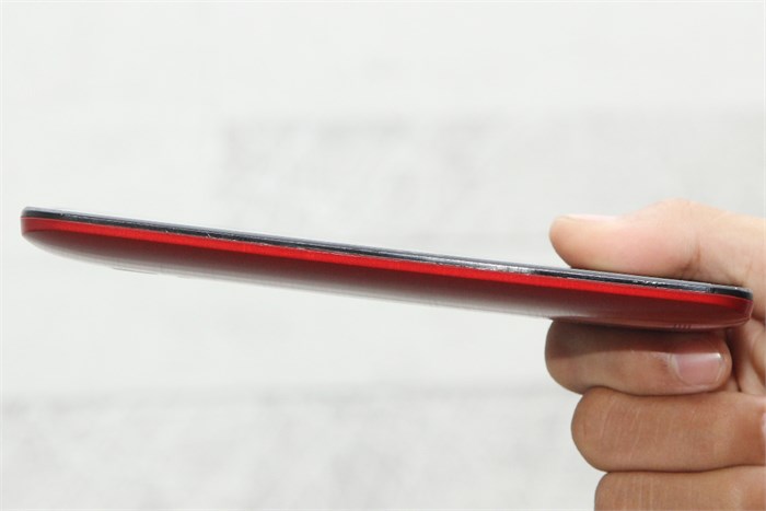 Điện thoại Asus Zenfone 2 2.3Ghz/4G/32G Màu Đỏ