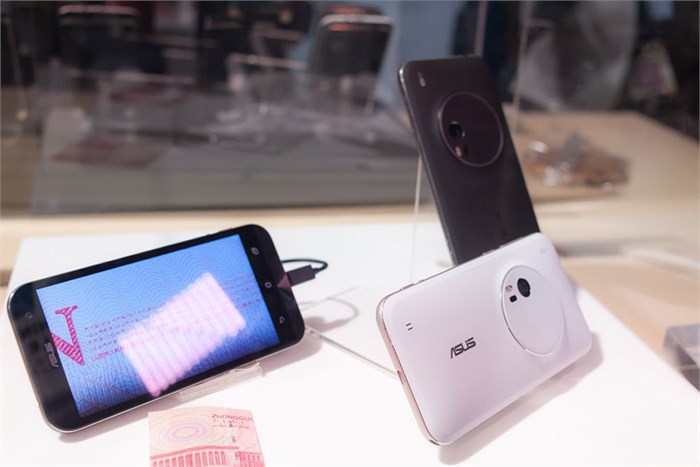 Điện thoại Asus Zenfone Zoom