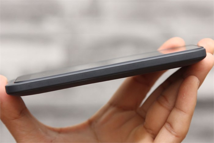 Điện thoại HTC Desire 320