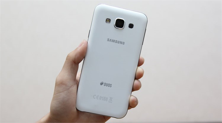 Điện thoại Samsung Galaxy E5