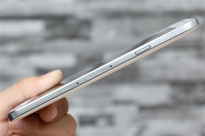 Điện thoại Samsung Galaxy E5