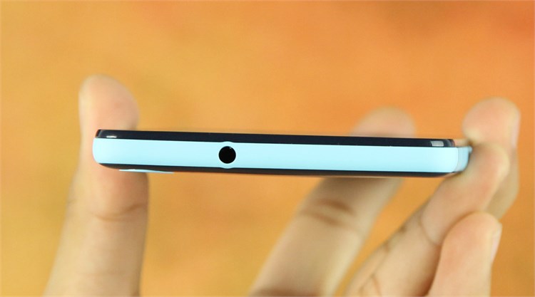 Điện thoại HTC Desire 826 Màu Xanh Dương