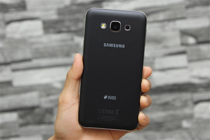 Điện thoại Samsung Galaxy E7