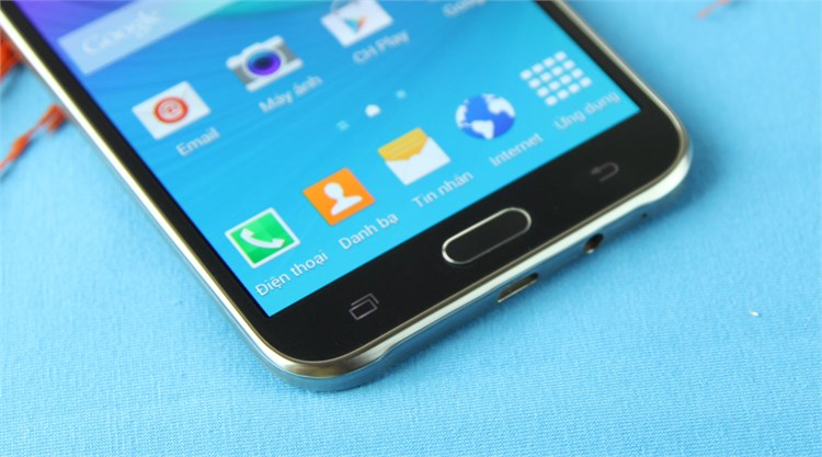 Điện thoại Samsung Galaxy E7