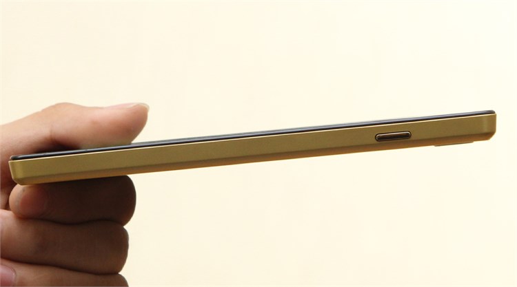 Điện thoại Q-Smart QS558