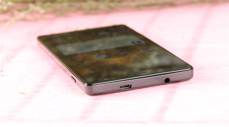 Điện thoại Q-Smart QS558